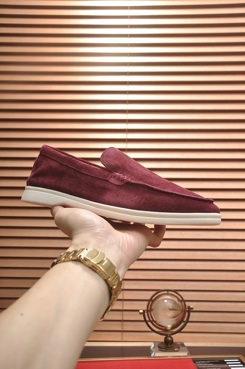 Men's shoes 💰400💶[𝐥𝐨𝐫𝐨 𝐏𝐢𝐚𝐧𝐚] [Couple model] High-end quality, affordable price, LP classic loafers, Italian treasure brand, the only brand that can match Hermès! Only after wearing it do we know that we can’t live up to our feet. Women’s code: 35-40 (customized sizes 34, 41, 42 are non-returnable) Men’s code: 38-44 (customized 45, 46, 47, 48 are non-refundable) Fabric: Customized imported cashmere Lining: Customized imported fetal cowhide Foot: Imported benzene-dyed calfskin Outsole: Exclusive original glass rubber outsole